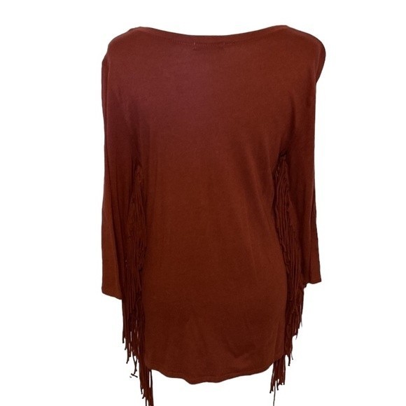 Cha Cha Vente 50/50 cotton/modal wine colored fringed top. - Picture 2 of 5